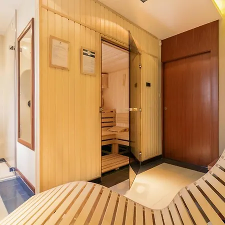 Prestige With Sauna By Grand *