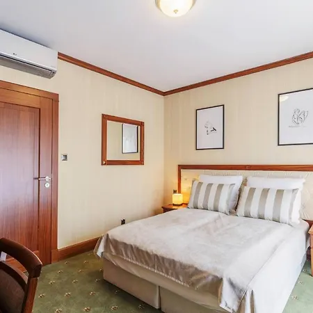 Prestige With Sauna By Grand *