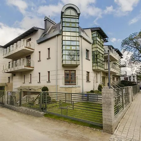 Prestige With Sauna By Grand Zoppot