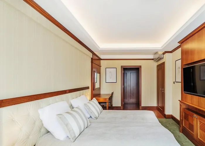 公寓 Prestige With Sauna By Grand 索波特