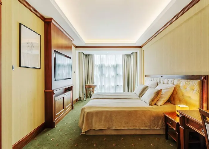 Prestige With Sauna By Grand 公寓 *